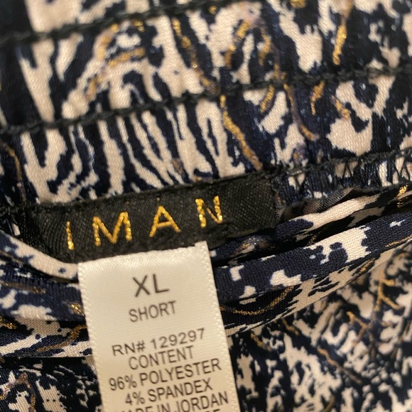 🌷IMAN Blue and White Patterned Pants - Picture 5 of 5